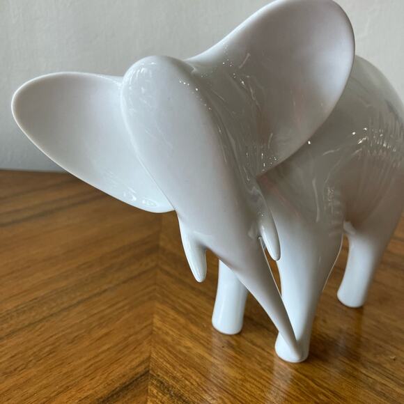 Royal Dux Elephant Vintage Ceramic Figurine Sculpture Statue Jaroslav Jezek - Picture 2 of 8